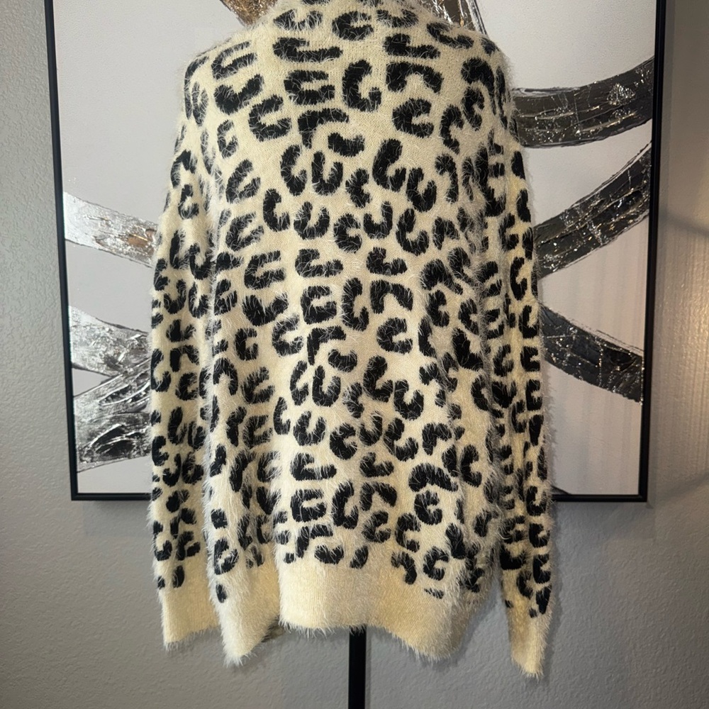 POL Cream and Black Leopard Fuzzy Button Cardigan - Picture 2 of 5